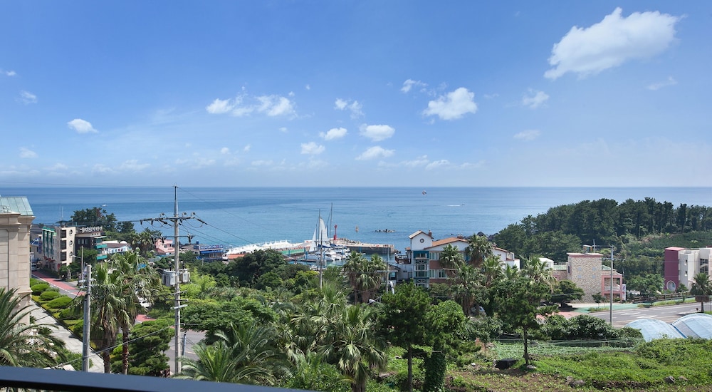 Familia Hotel Jeju 39/61