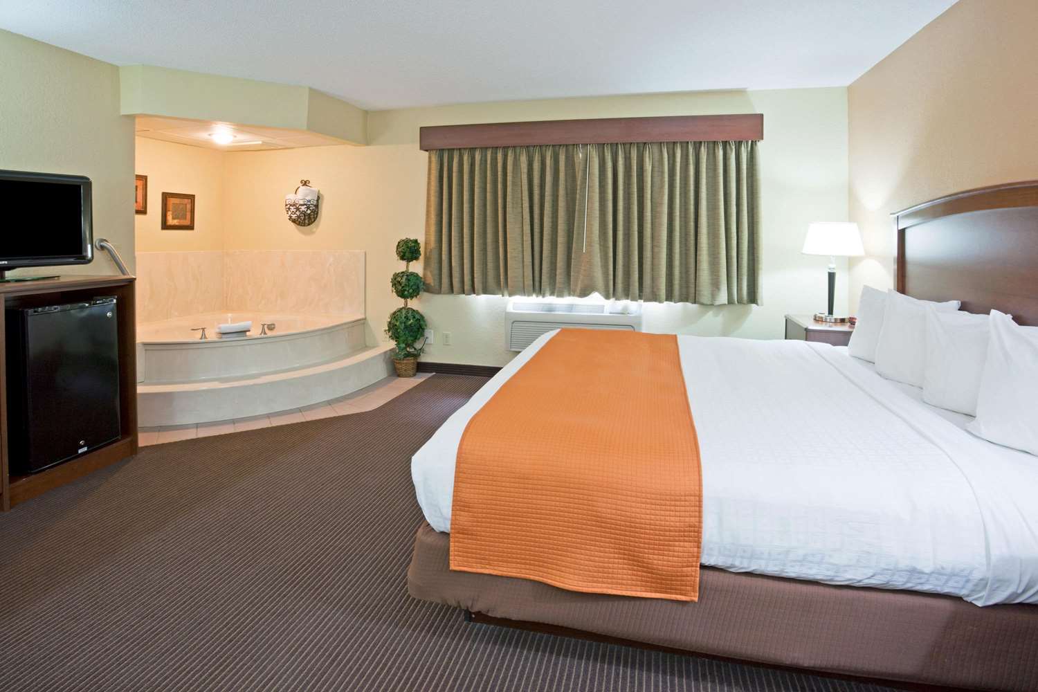 AmericInn by Wyndham Fargo West Acres 11/27