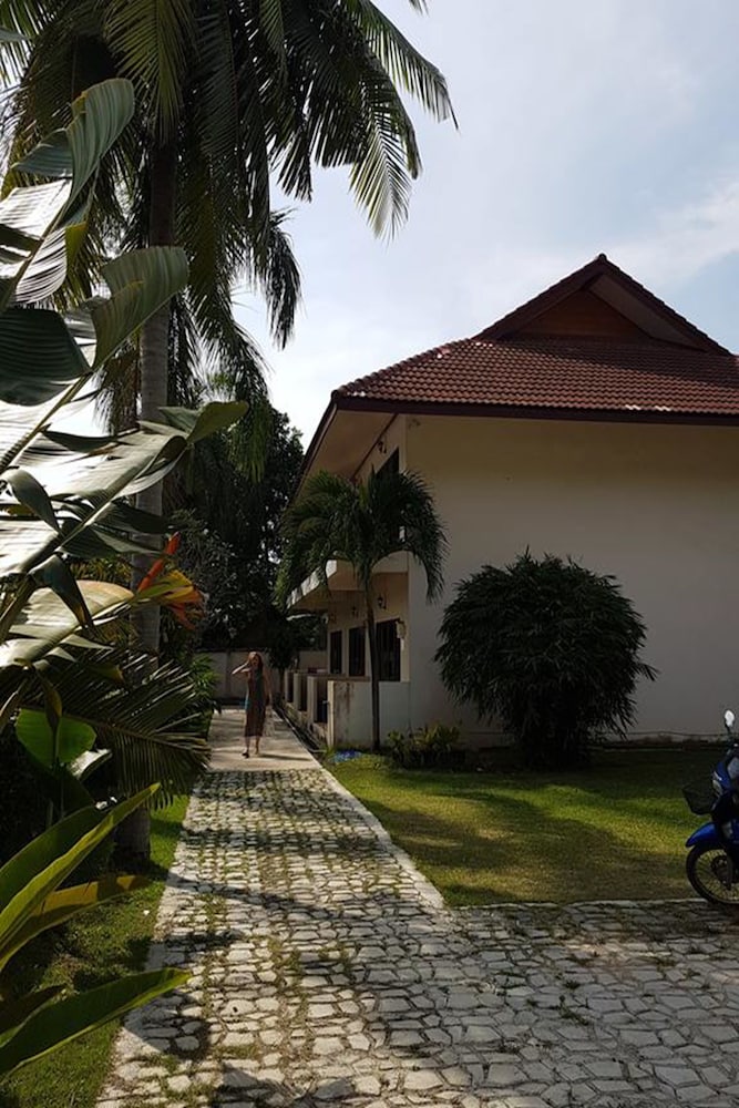 Baan Chai Lay Apartment 18/23