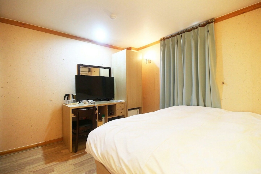 Jeonju Tourist Hotel 16/34