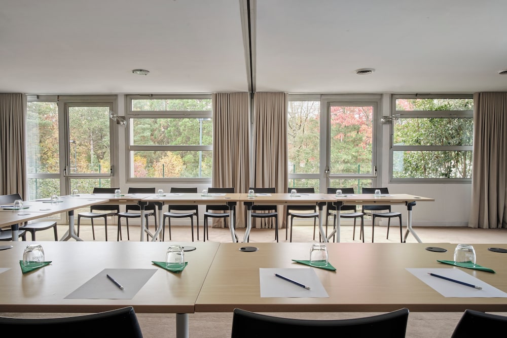 LOGIS BEAUJOIRE HOTEL 28/37