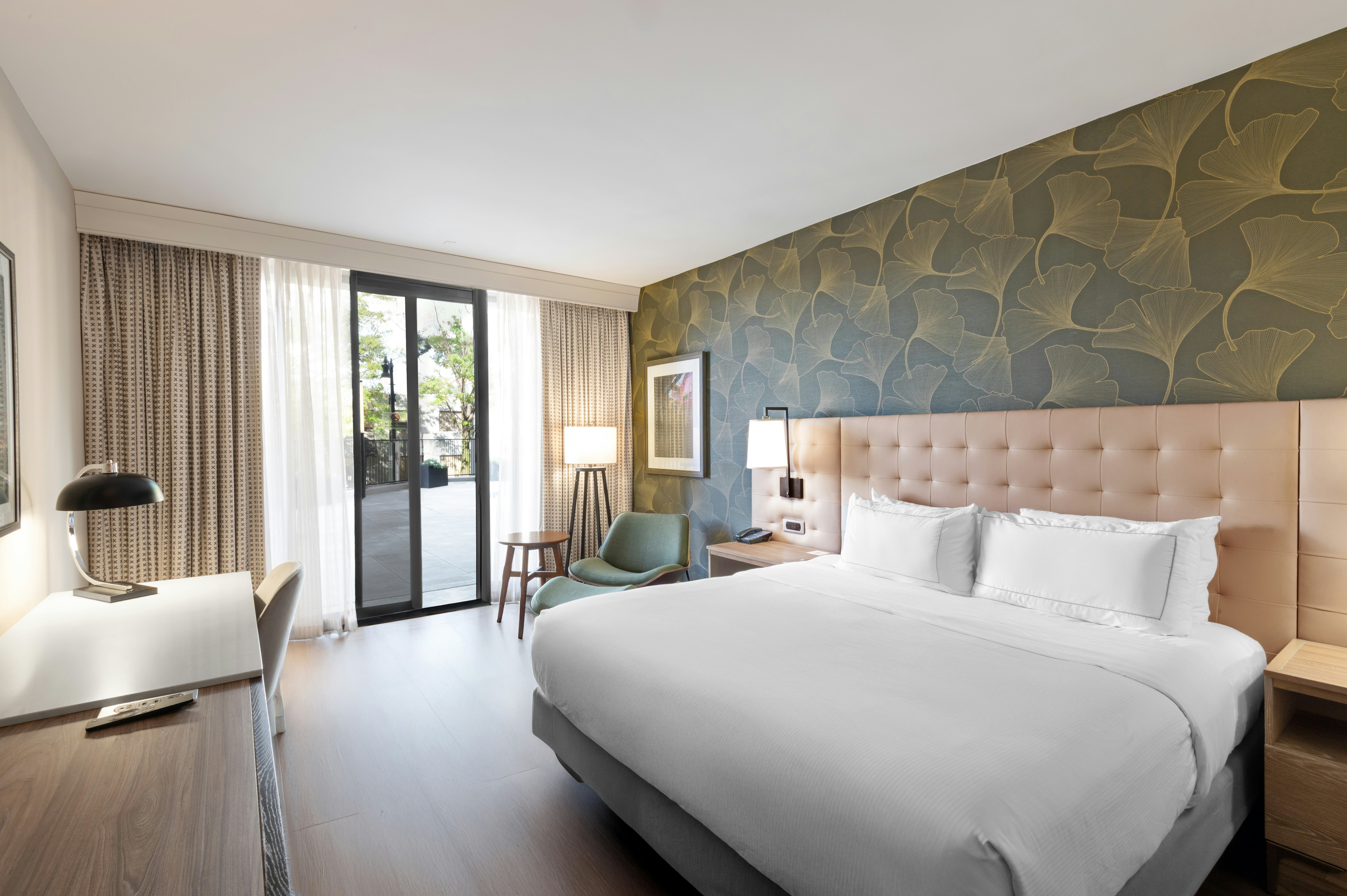 ROOM, KING BED, POOL TERRACE