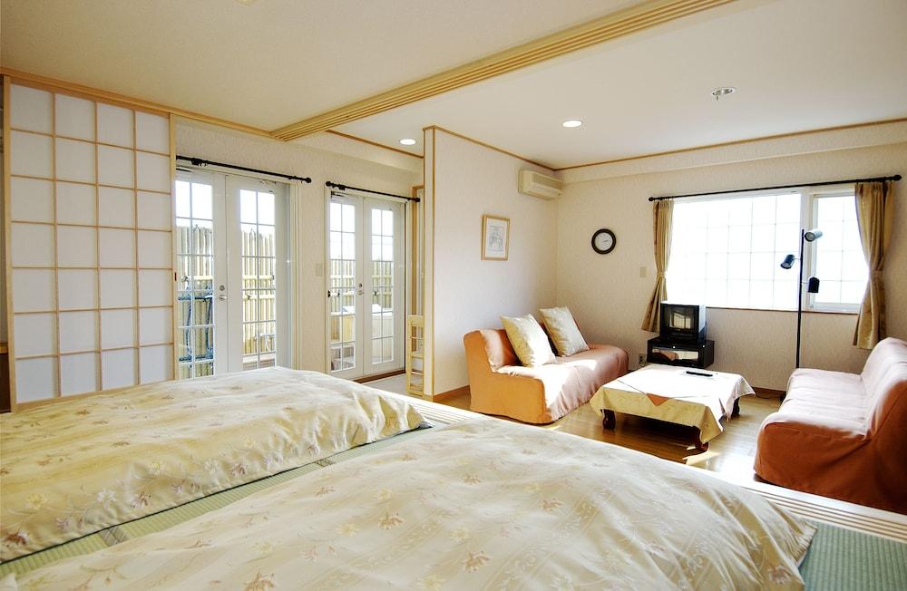 SUITE, SEA VIEW, PRIVATE BATHROOM