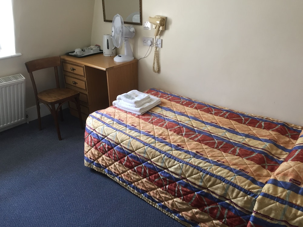 Brompton Hotel 41/60