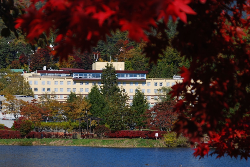 RESORT HOTEL TATESHINA 50/52