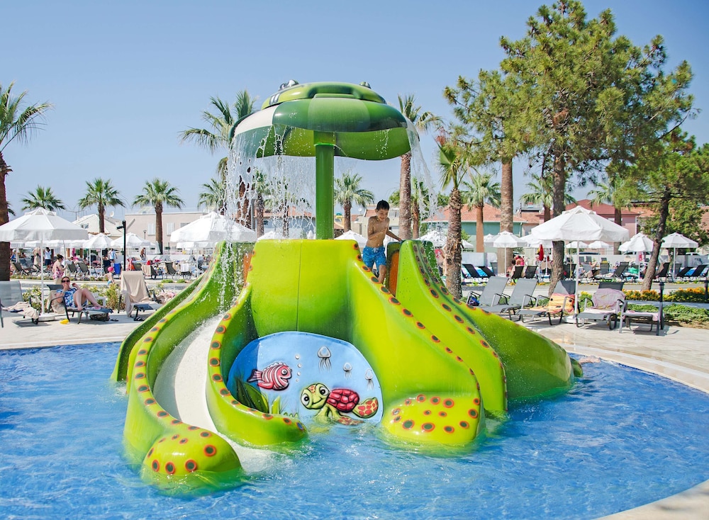 Palm Wings Beach Resort&Spa Kusadasi 43/50