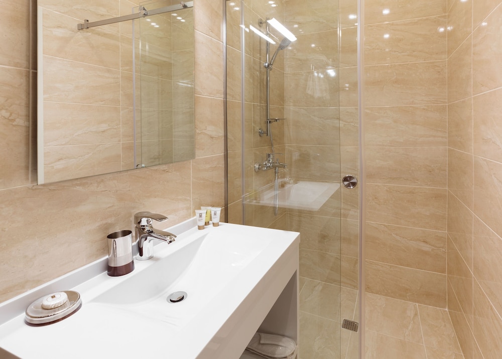 Familion Aparthotel 44/50