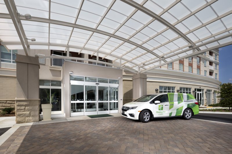 Holiday Inn And Suites Arden Asheville Airport 50/51