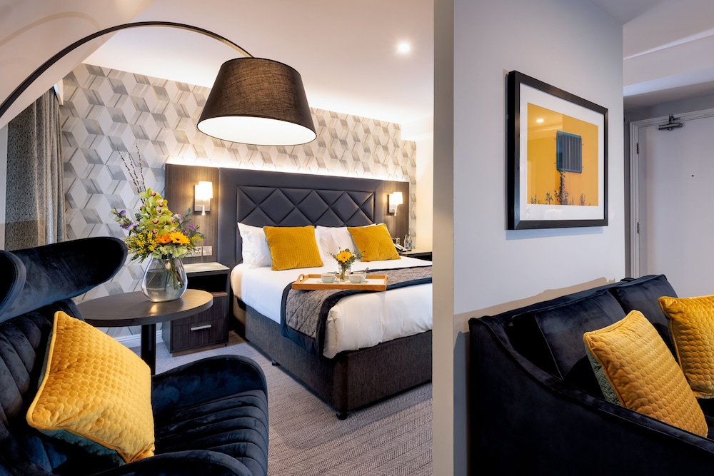 Camden Court Hotel 39/58