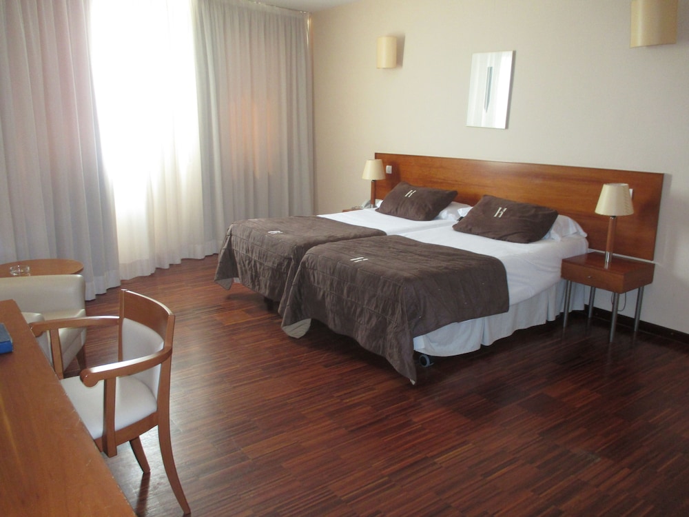 Hotel Escuela Santa Cruz 13/67