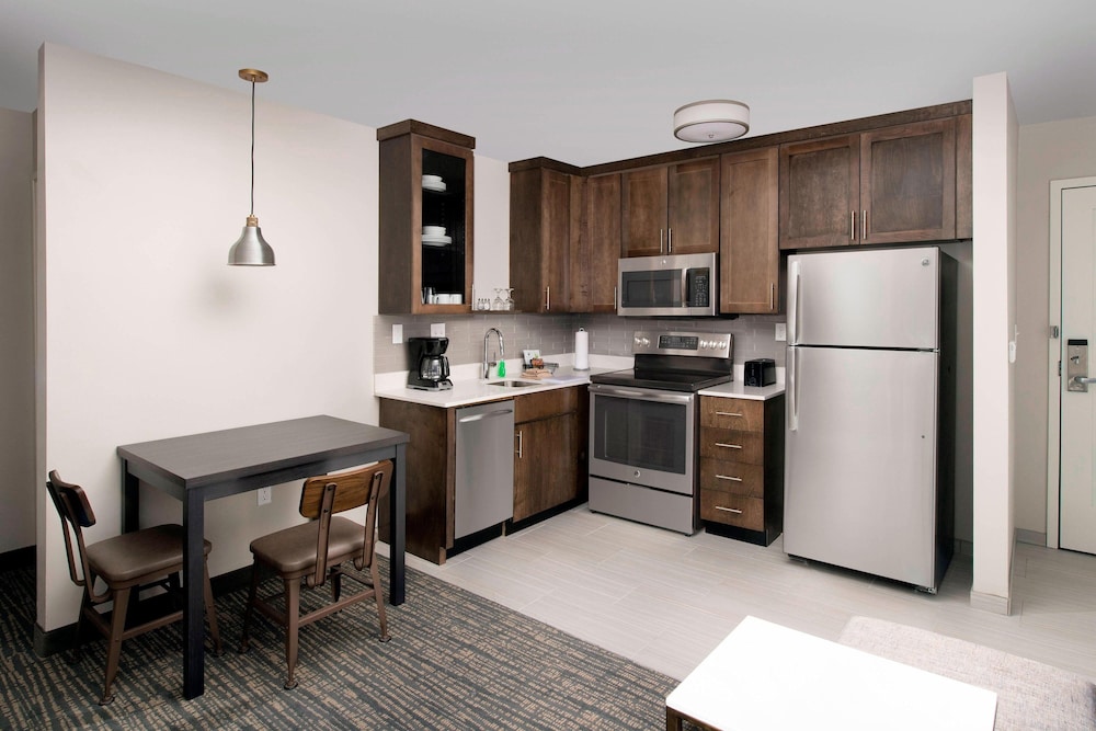 Residence Inn By Marriott New Orleans Elmwood 40/45