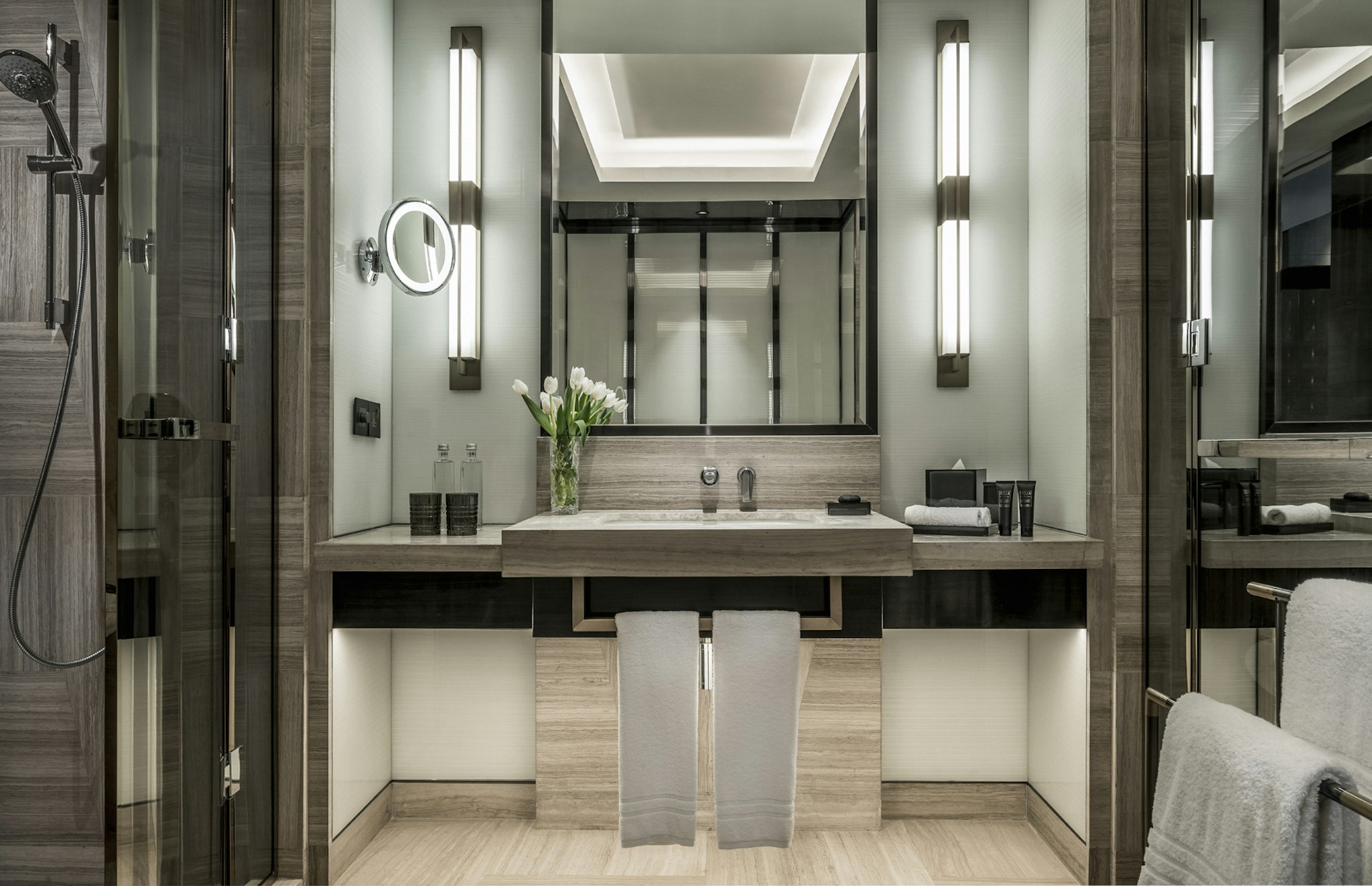Four Seasons Hotel Kuala Lumpur 45/47