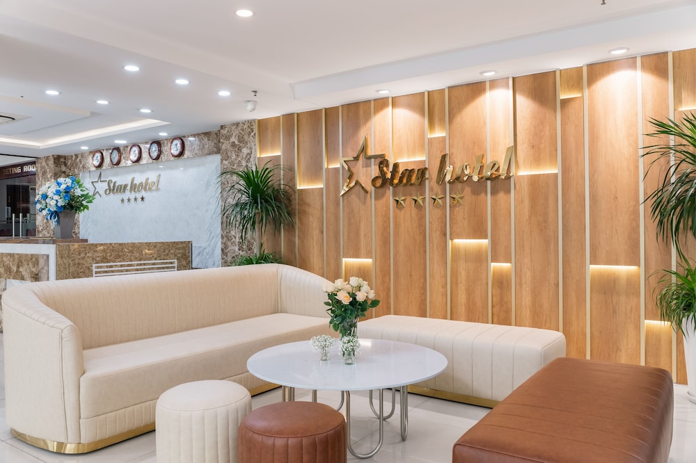 Star Hotel 11/65