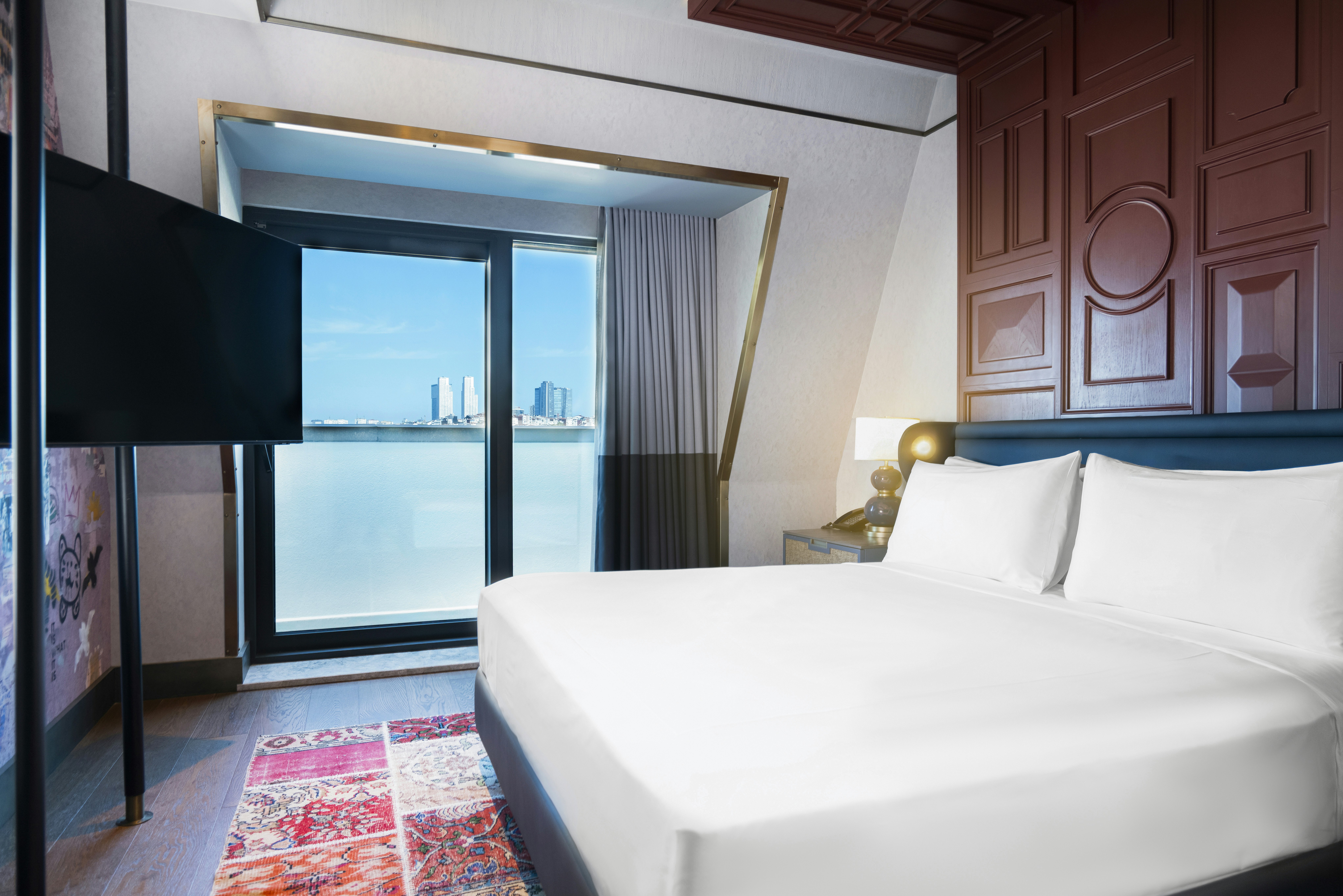 1 BEDROOM, SUITE, KING BED, TERRACE