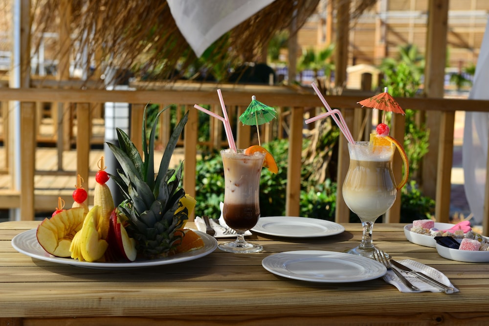 Adenya Hotels and Resort 24/69