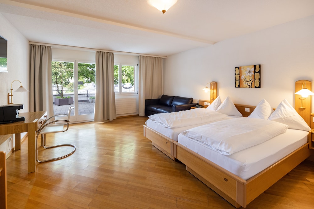 Strandhotel Seeblick 8/45