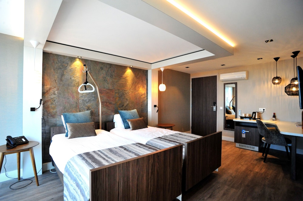 Hotel Zuinderduin 8/31