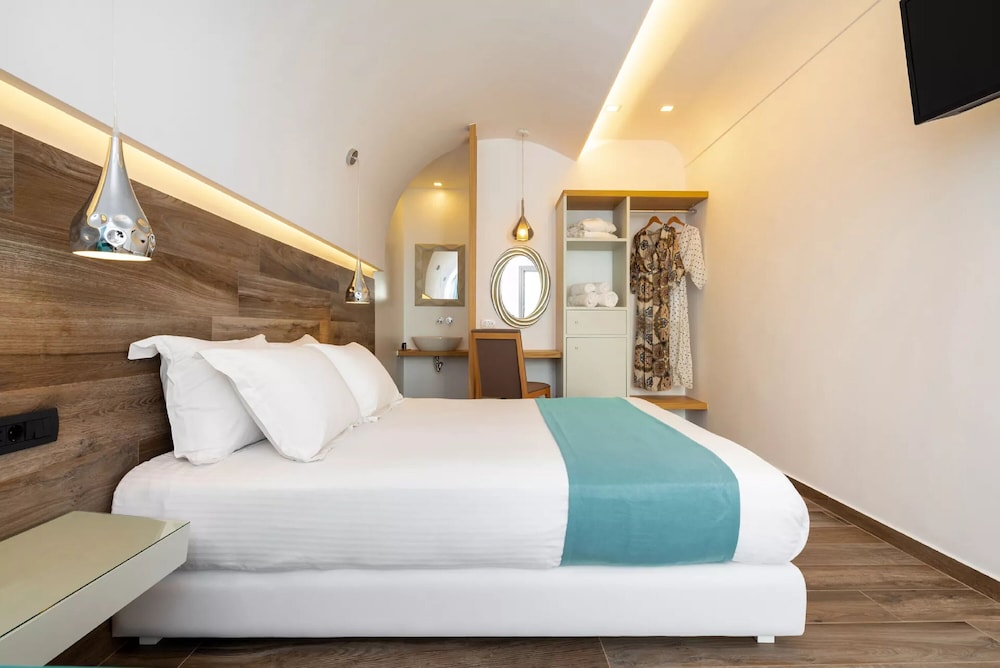 Deluxe Hotel Santorini 23/63