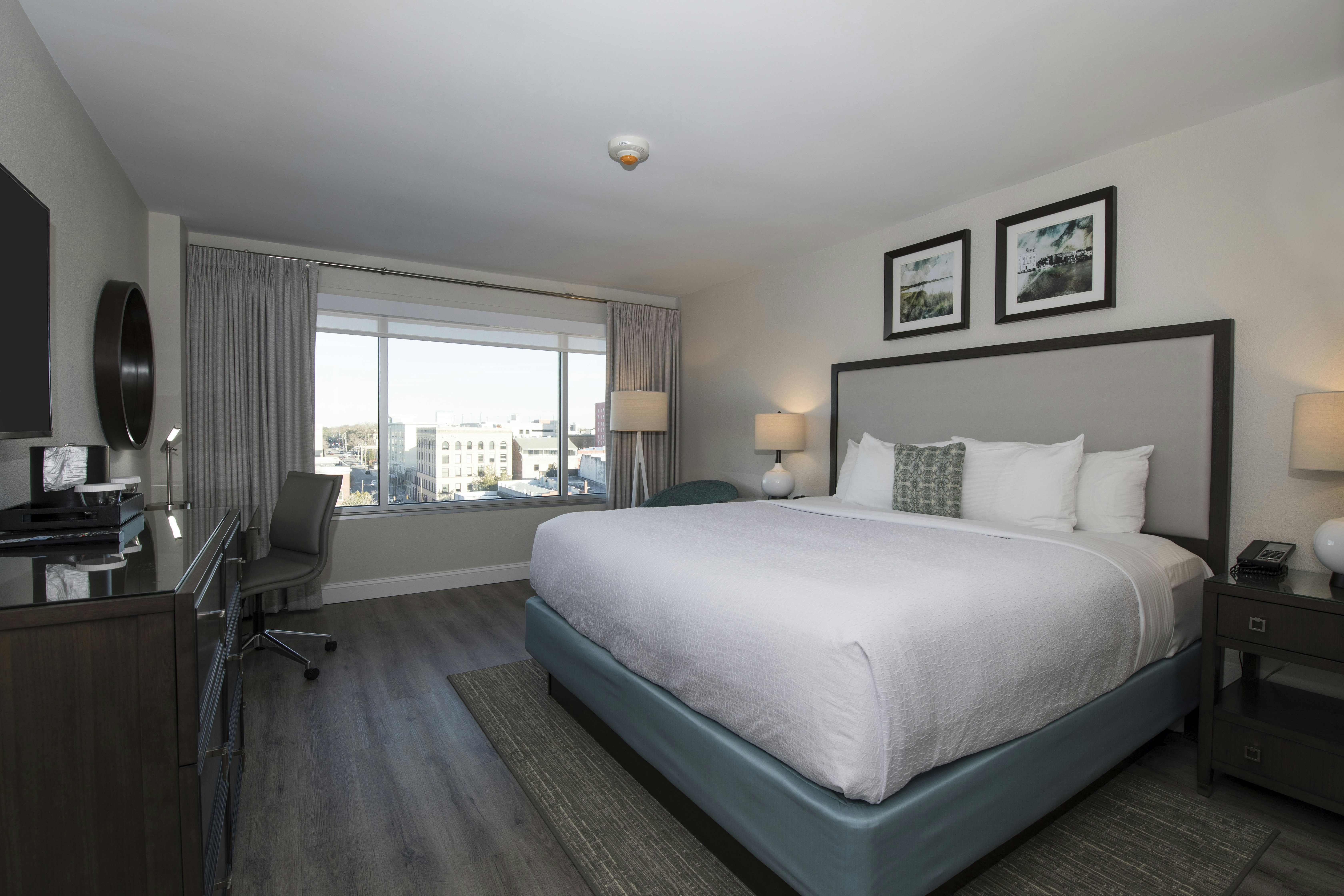 Hotel Ballast Wilmington Tapestry Collection By Hilton 7/27