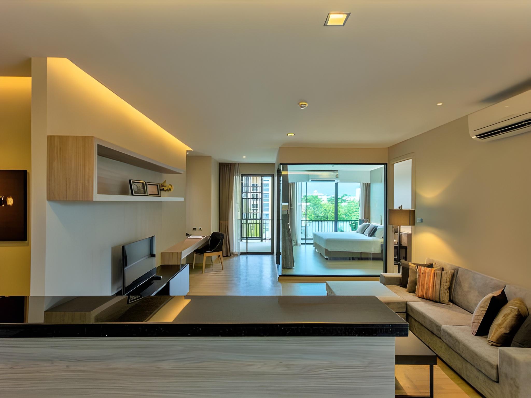 Grand, Suite, City View