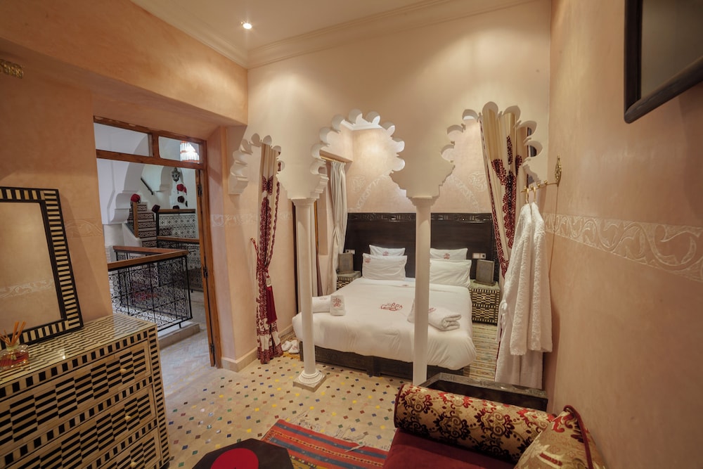 Riad Ikalimo 1 27/50