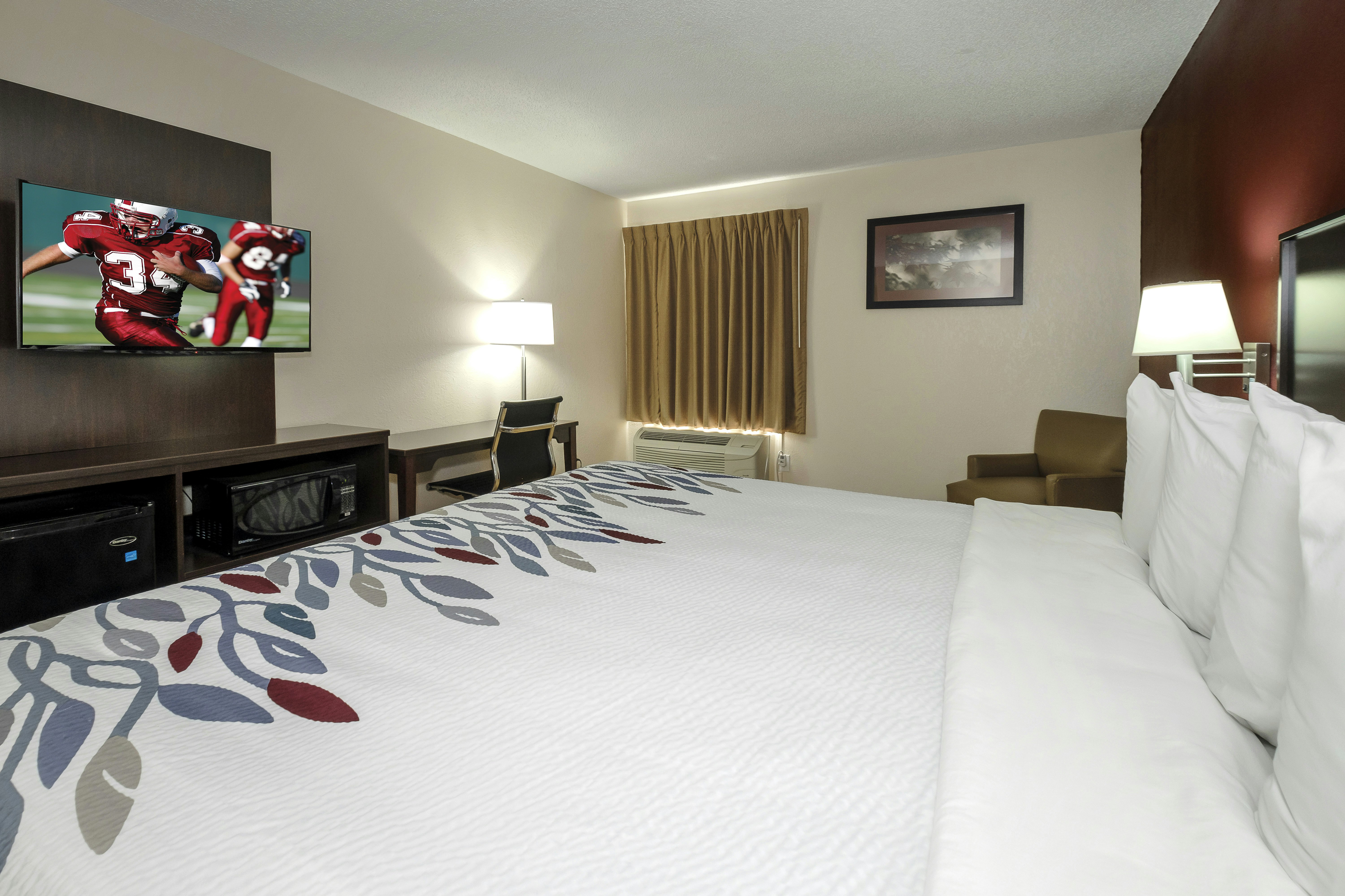 Red Roof Inn Hillsville 25/53