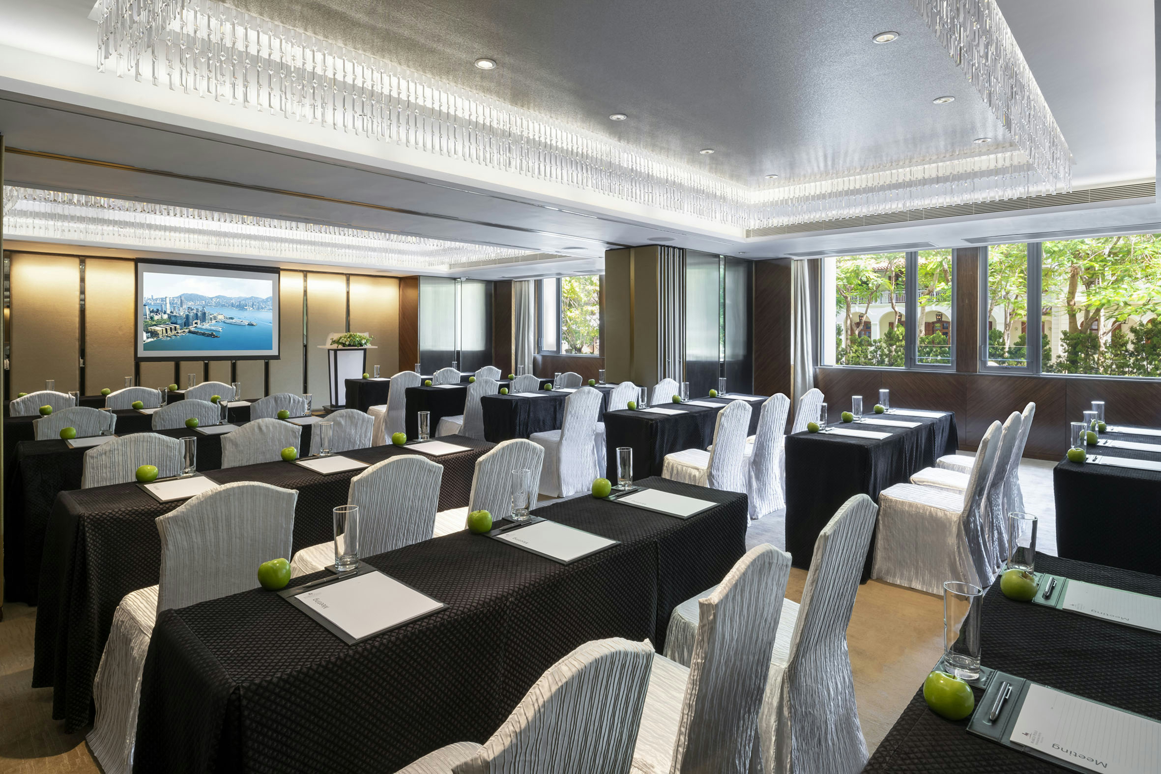 Marco Polo Hong Kong Hotel 64/75