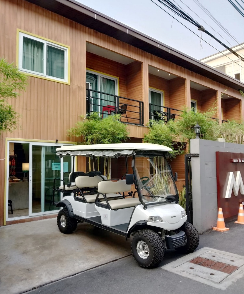 The M Pool Villas Bangkok - Bts Ekkamai 21/26