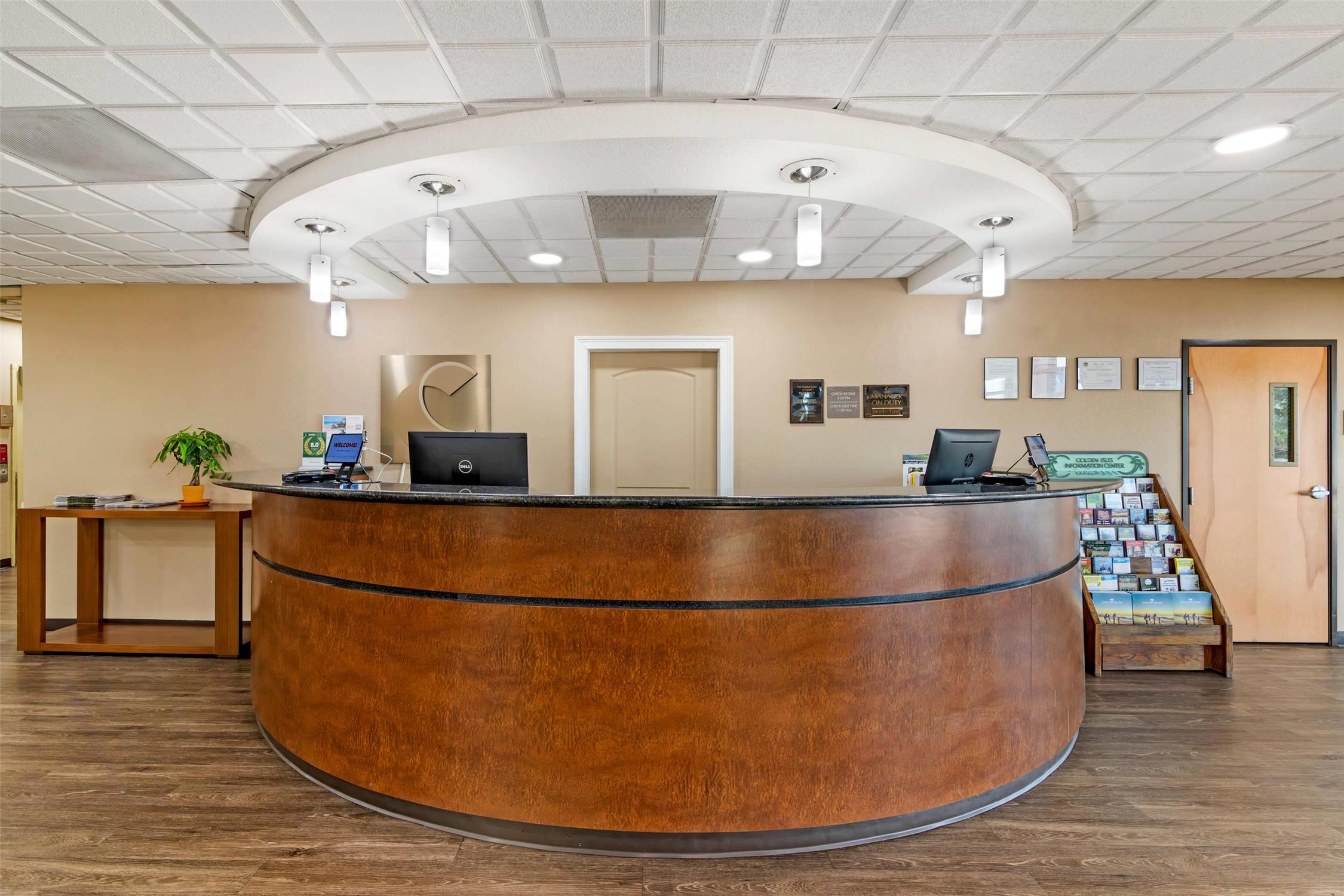 Comfort Suites Brunswick GA 6/44