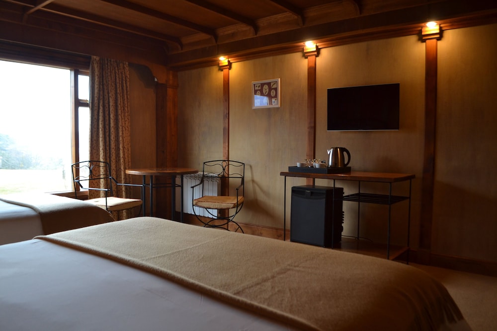 Los Nires Hotel 13/59