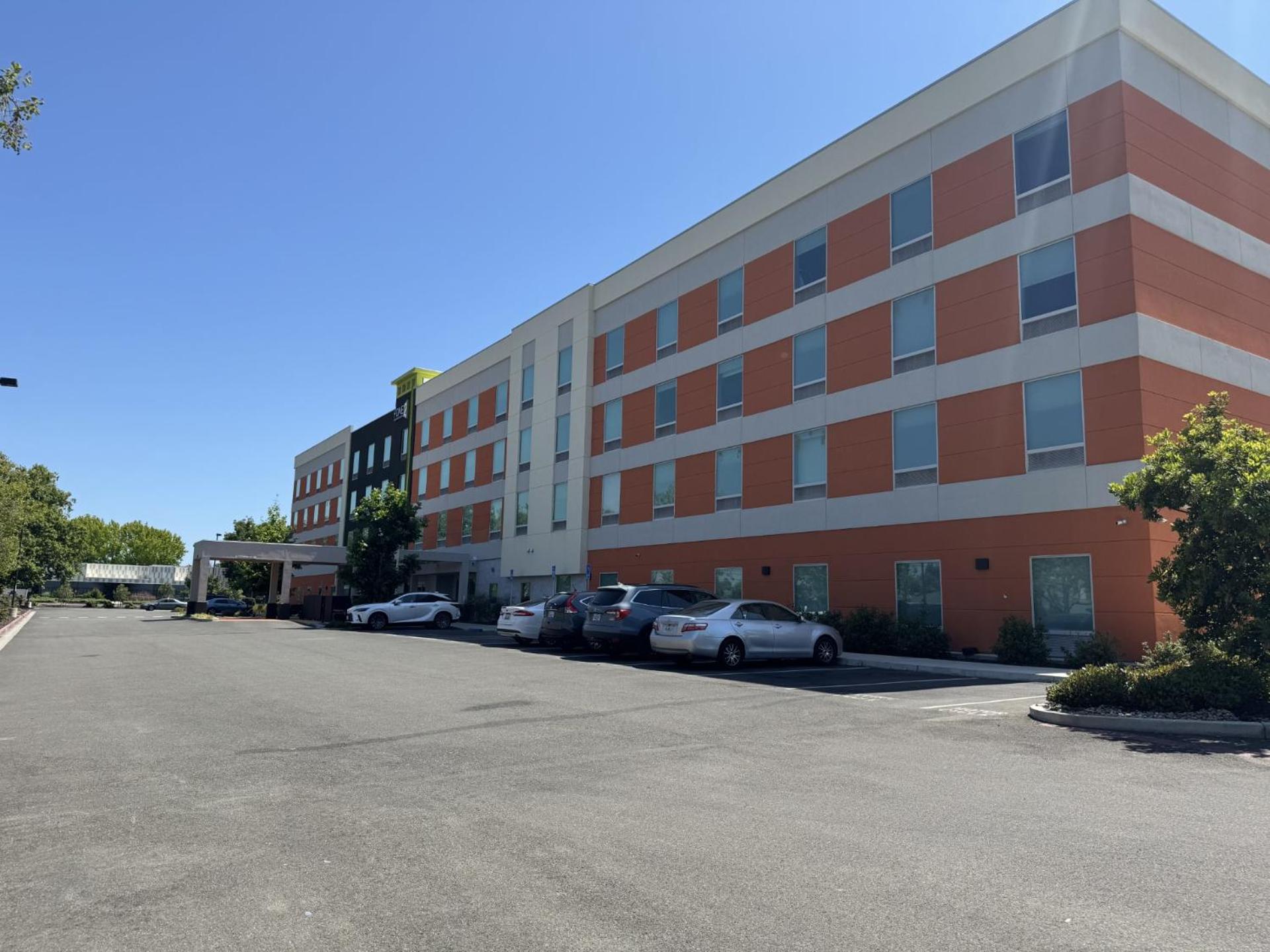 Home2 Suites by Hilton Hayward 12/15