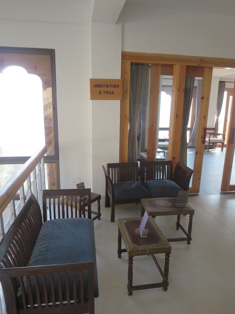 ZHINGKHAM RESORT 19/30