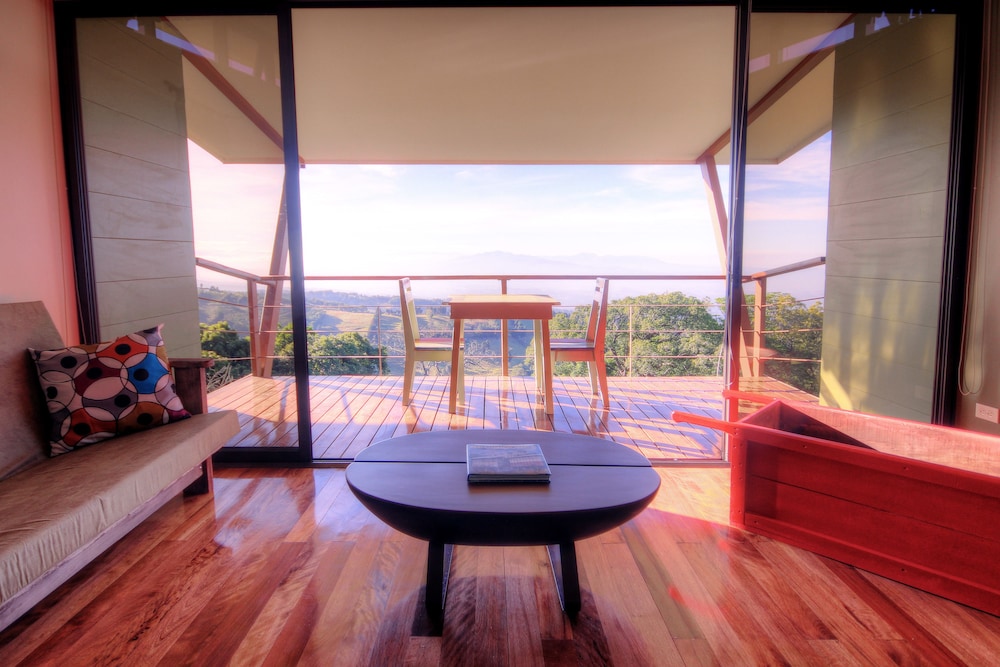 Chayote Lodge 36/50