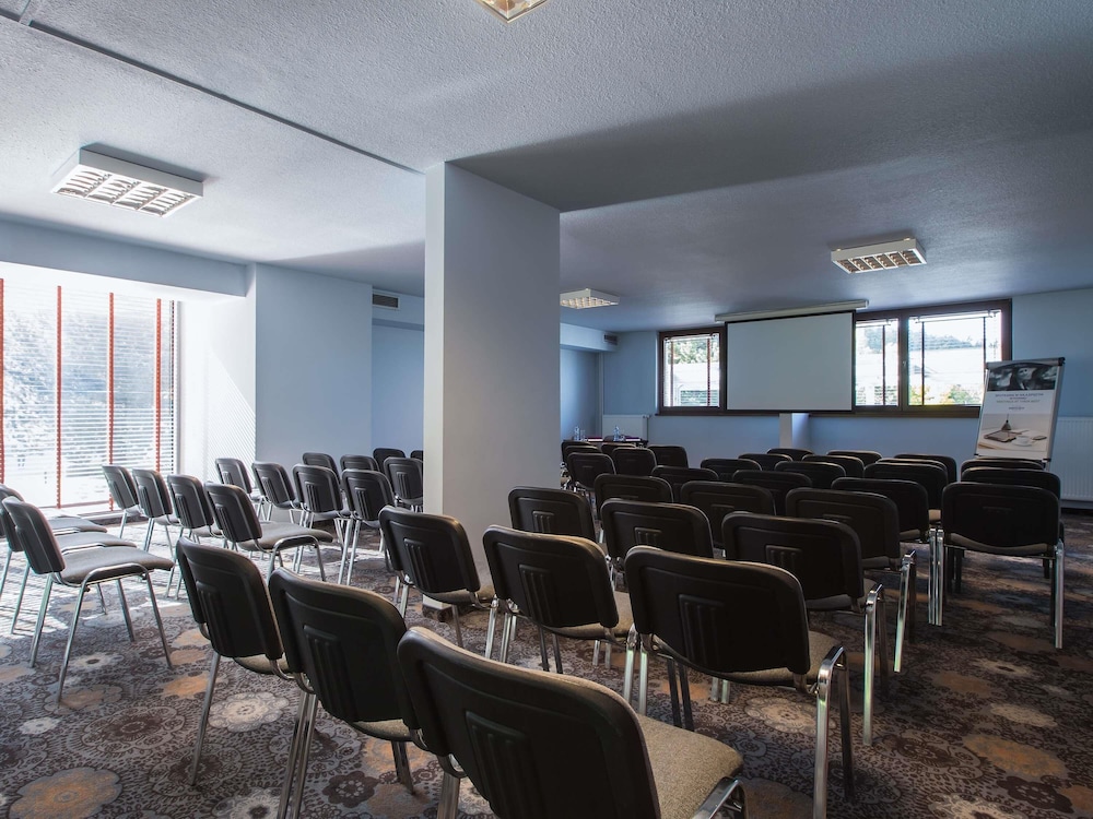 MERCURE KARPACZ SKALNY 39/50