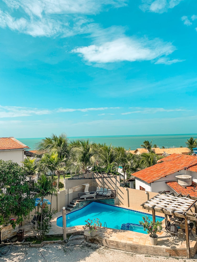 Falesia Praia Hotel 33/42