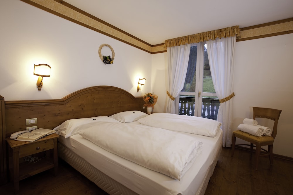 GRAND HOTEL MISURINA 32/87