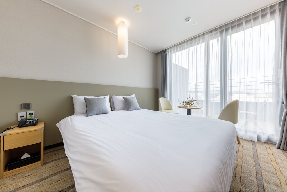 Shinshin Hotel Cheonjiyeon 13/54