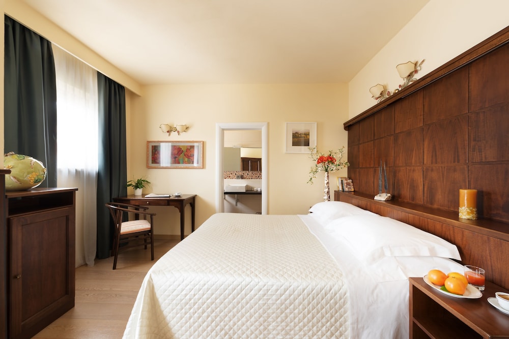 Hotel Corsignano 26/72