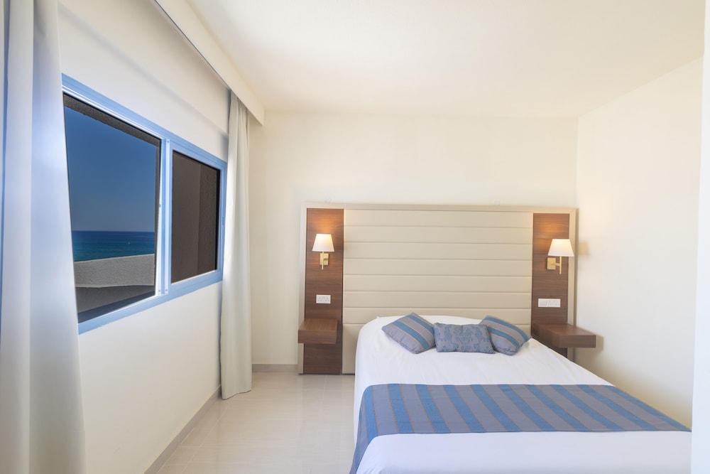 Iliada Beach Hotel 24/64