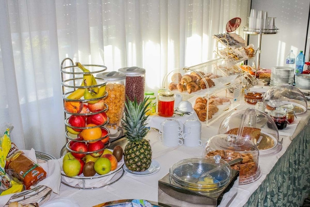 Aquila Hotel 14/16