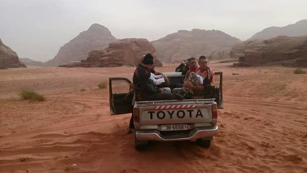 Desert Lovers Camp 41/48