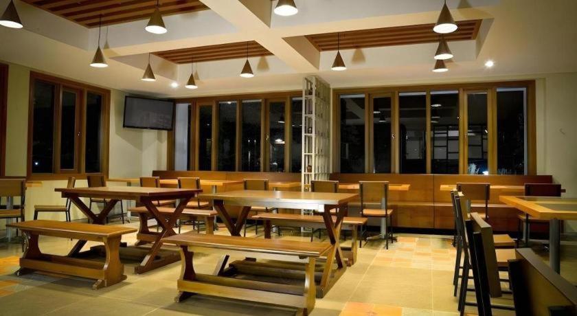 Tibera Hotel Cibeunying 24/28