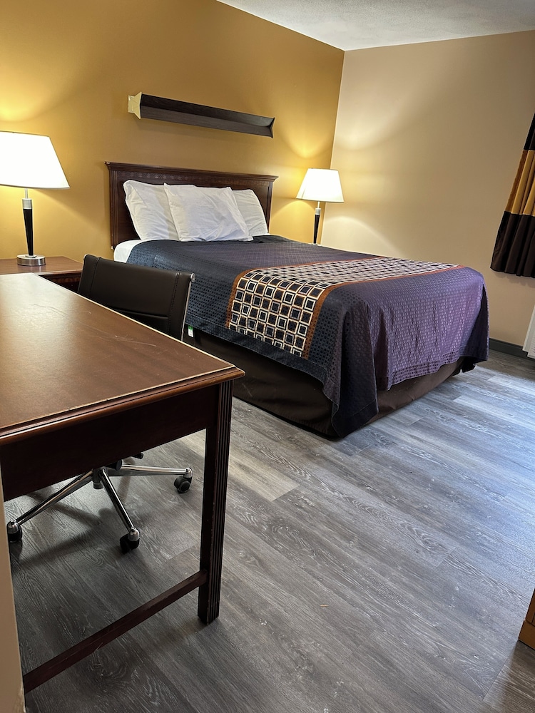 Wickford Motor Inn 38/53