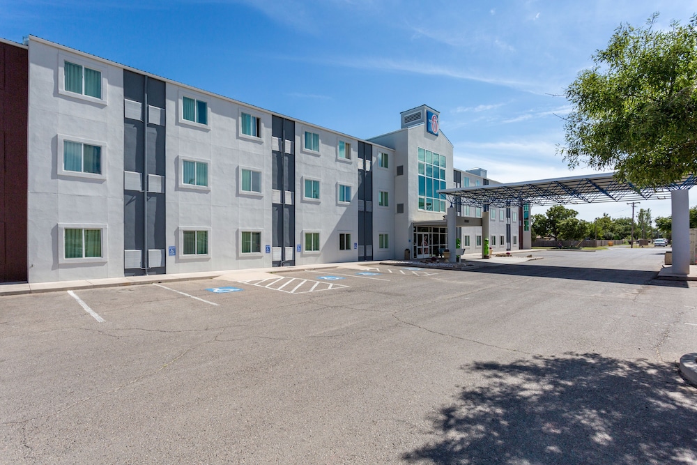 Motel6 Roswell, NM 36/45