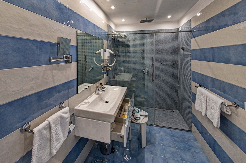 Boutique Hotel Helios - Adults Only 32/74