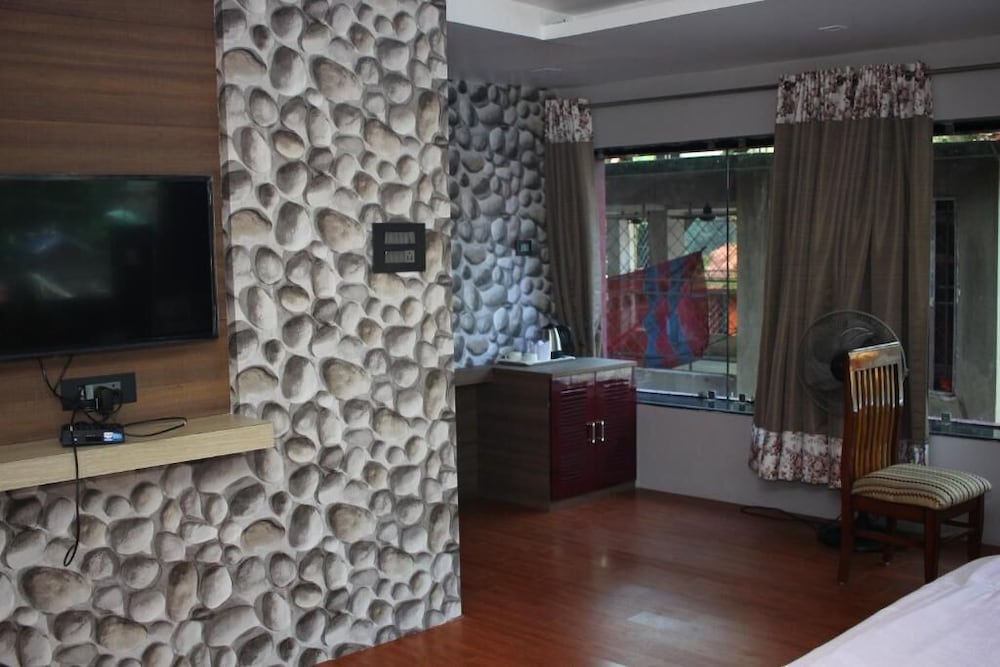 Hotel Shreemoyee Inn 35/48
