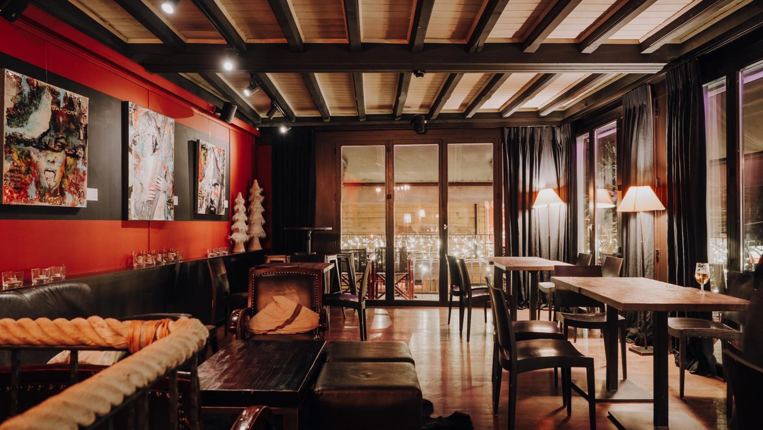 Unique Hotel Post 12/24