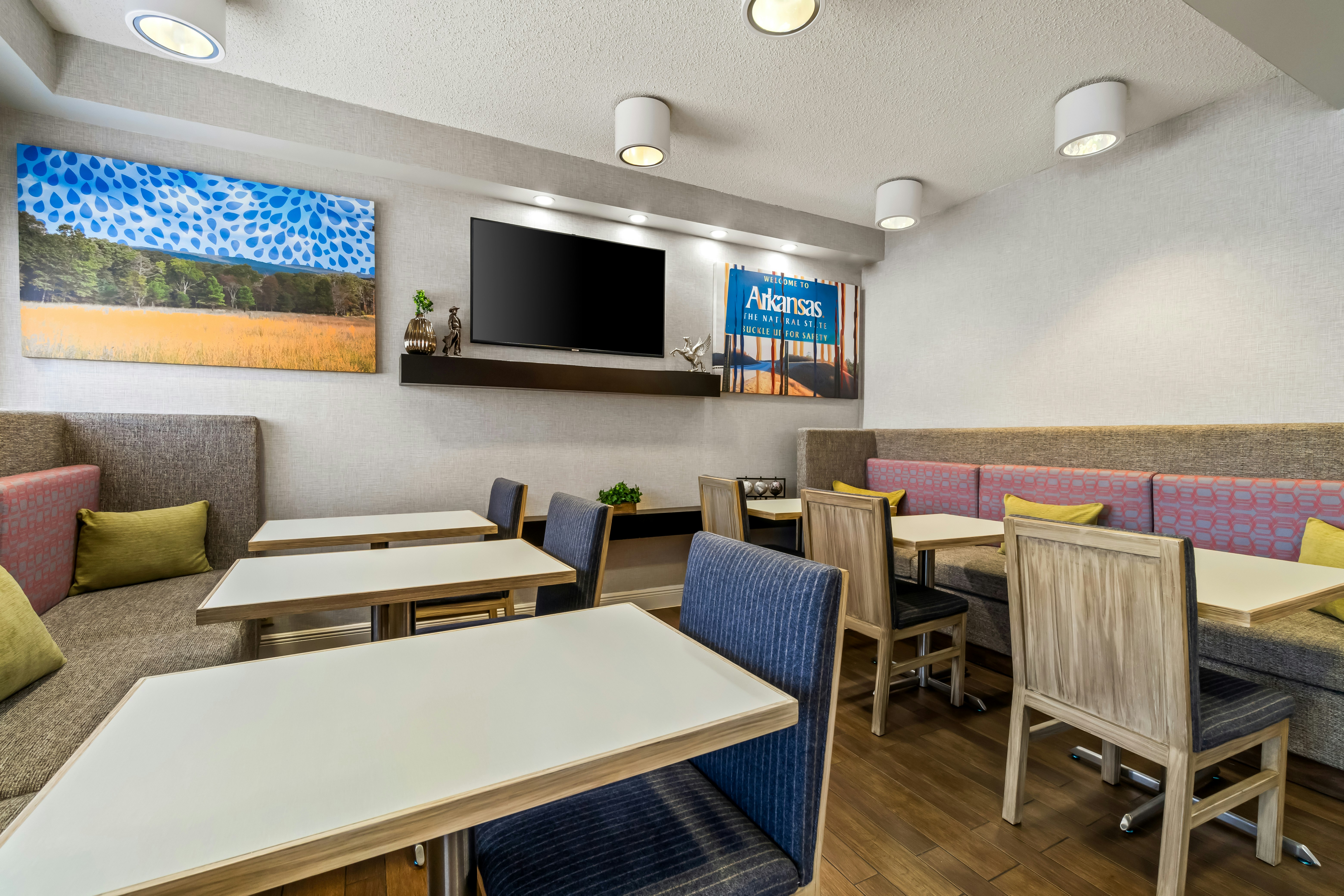 HAMPTON INN JONESBORO 31/39