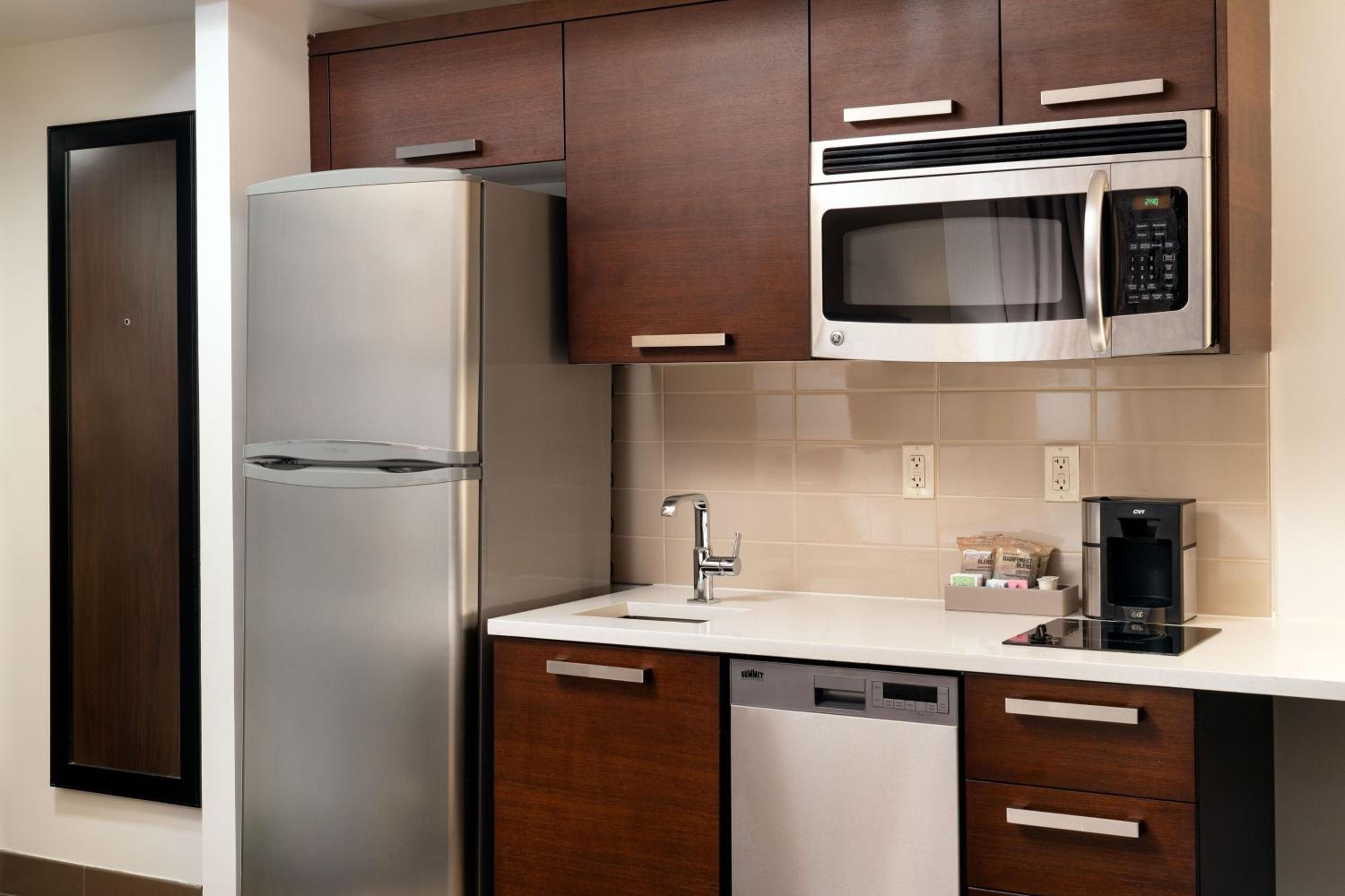 استوديو ديلوكس بسرير كينج، Residence Inn by Marriott New York Manhattan/ Midtown Eastside 8/9