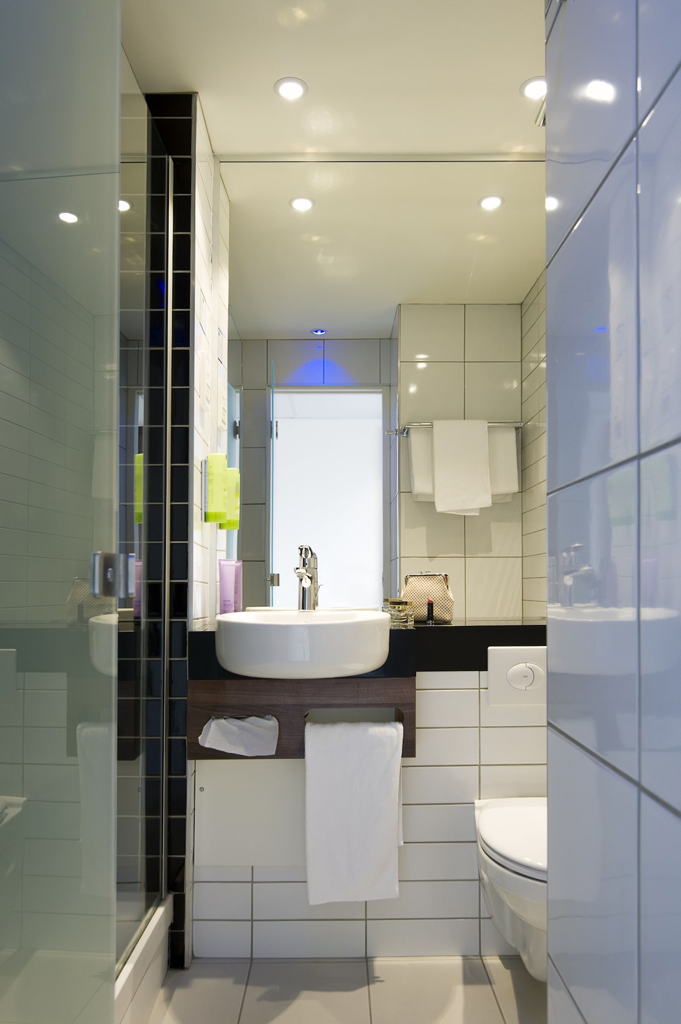 غرفة قياسية بسريرين منفصلين، Holiday Inn Express Lille Centre by IHG 2/2